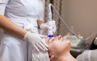 LAS DIFERENCIAS ENTRE HIFU Y RADIOFRECUENCIA: ¿QUÉ APARATOS REQUIEREN?